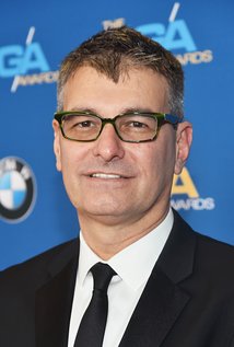 Paul Hoen. Director of Zombies (2018)