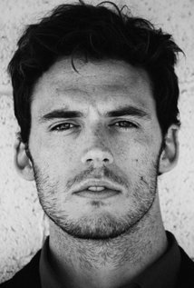 Sam Claflin