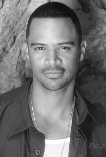 Dondre Whitfield