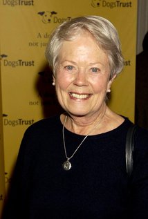 Annette Crosbie