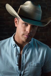 Dustin Lynch