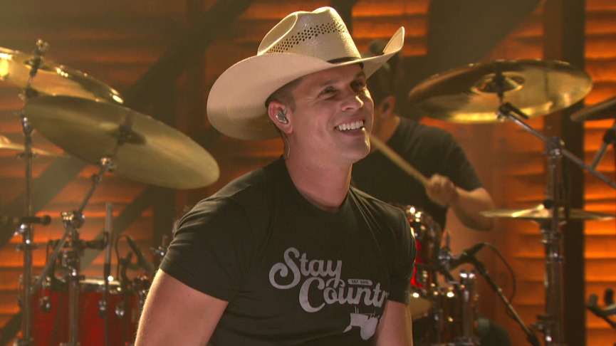 Dustin Lynch