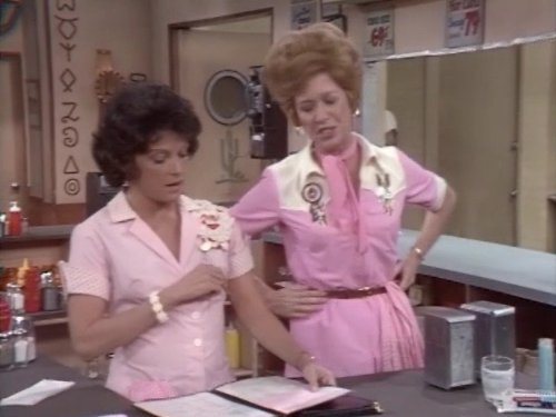 Linda Lavin