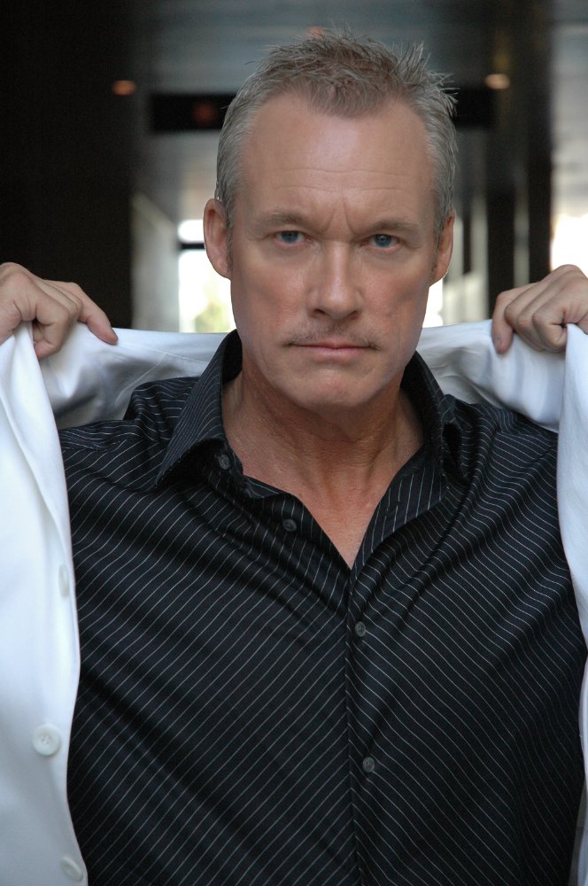 Robert L. Wilson