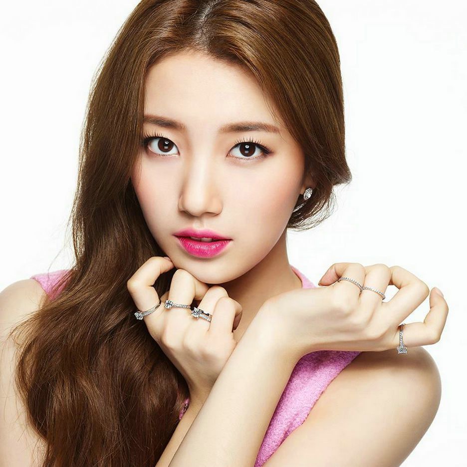 Suzy Bae