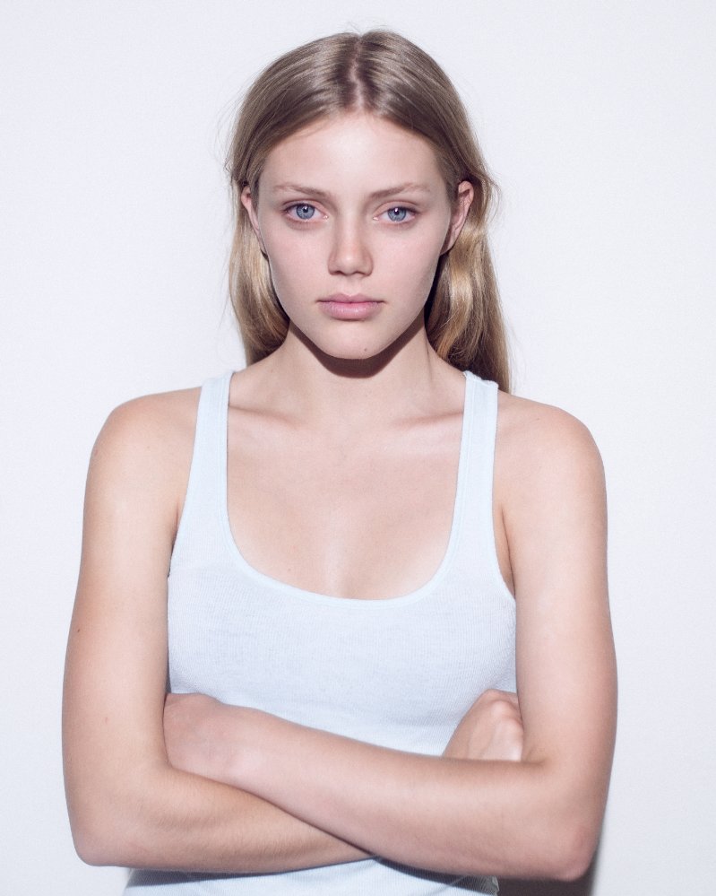 Grace Van Dien
