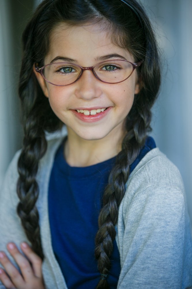 Actor`s page Cassidy Naber, watch free movies: Modern Family - Season 8