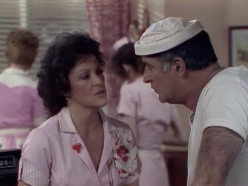 Linda Lavin