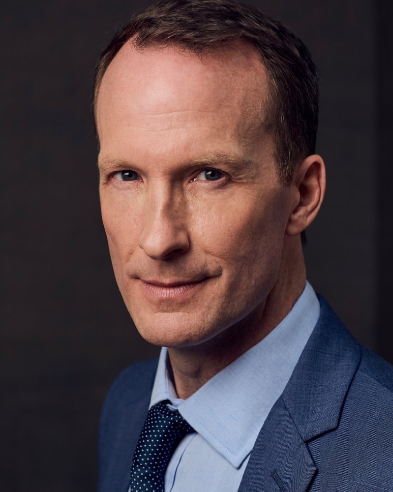 Ian Lyons