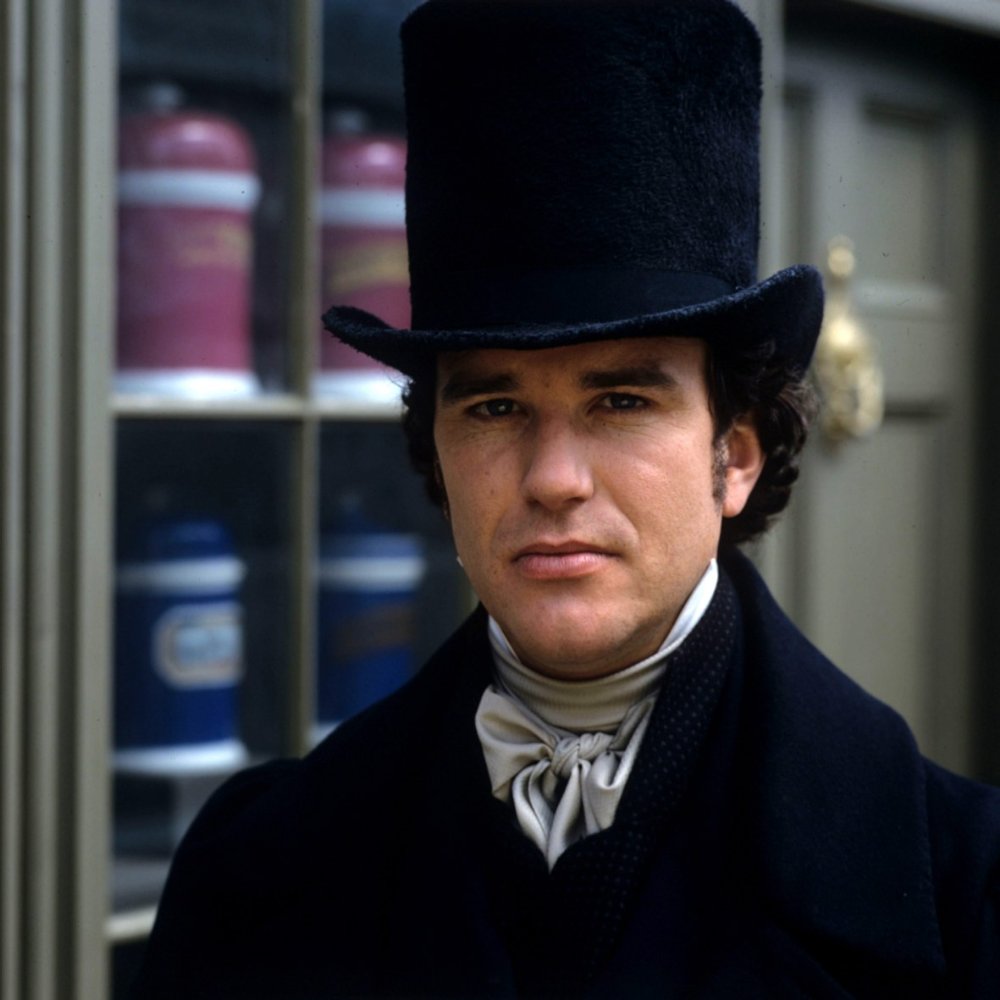 Douglas Hodge