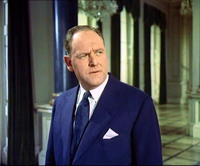 Bernard Lee