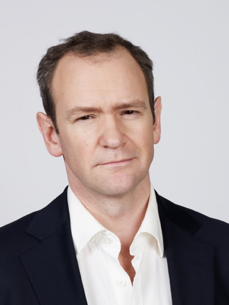 Alexander Armstrong