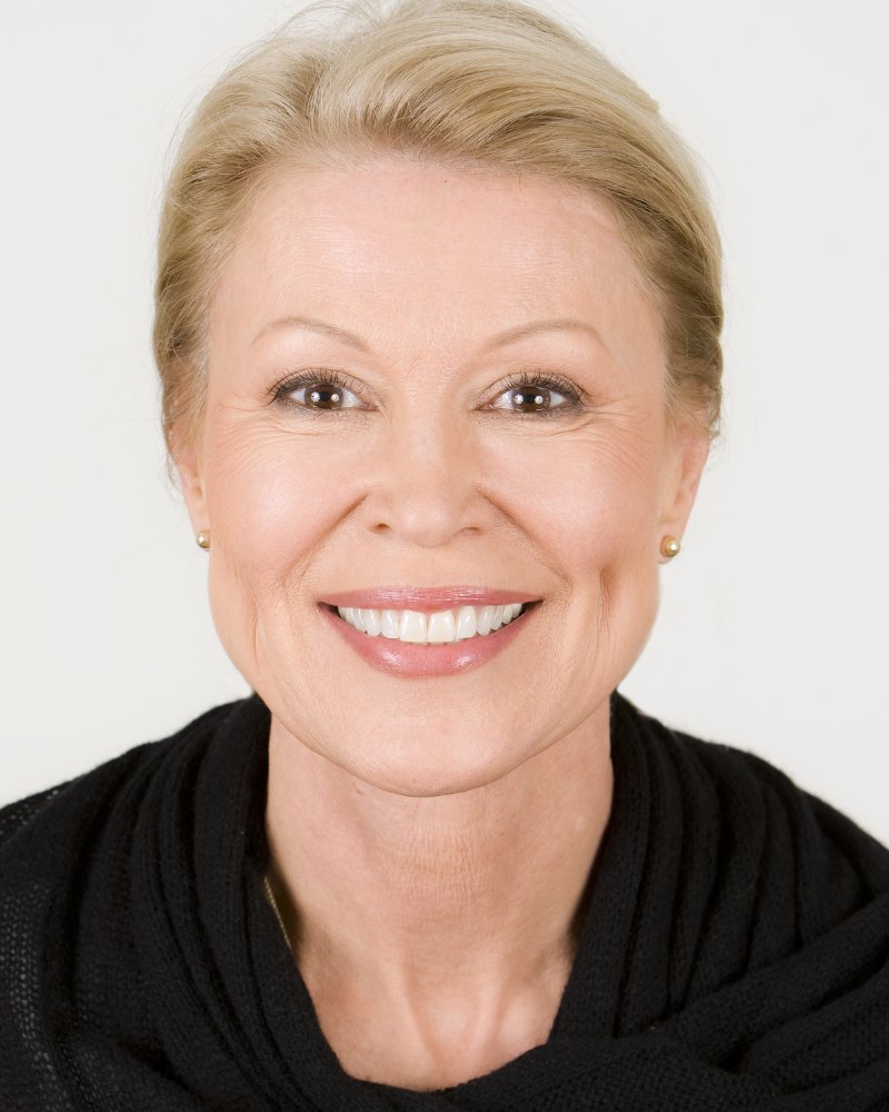 Leslie Easterbrook