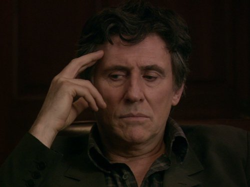 Gabriel Byrne