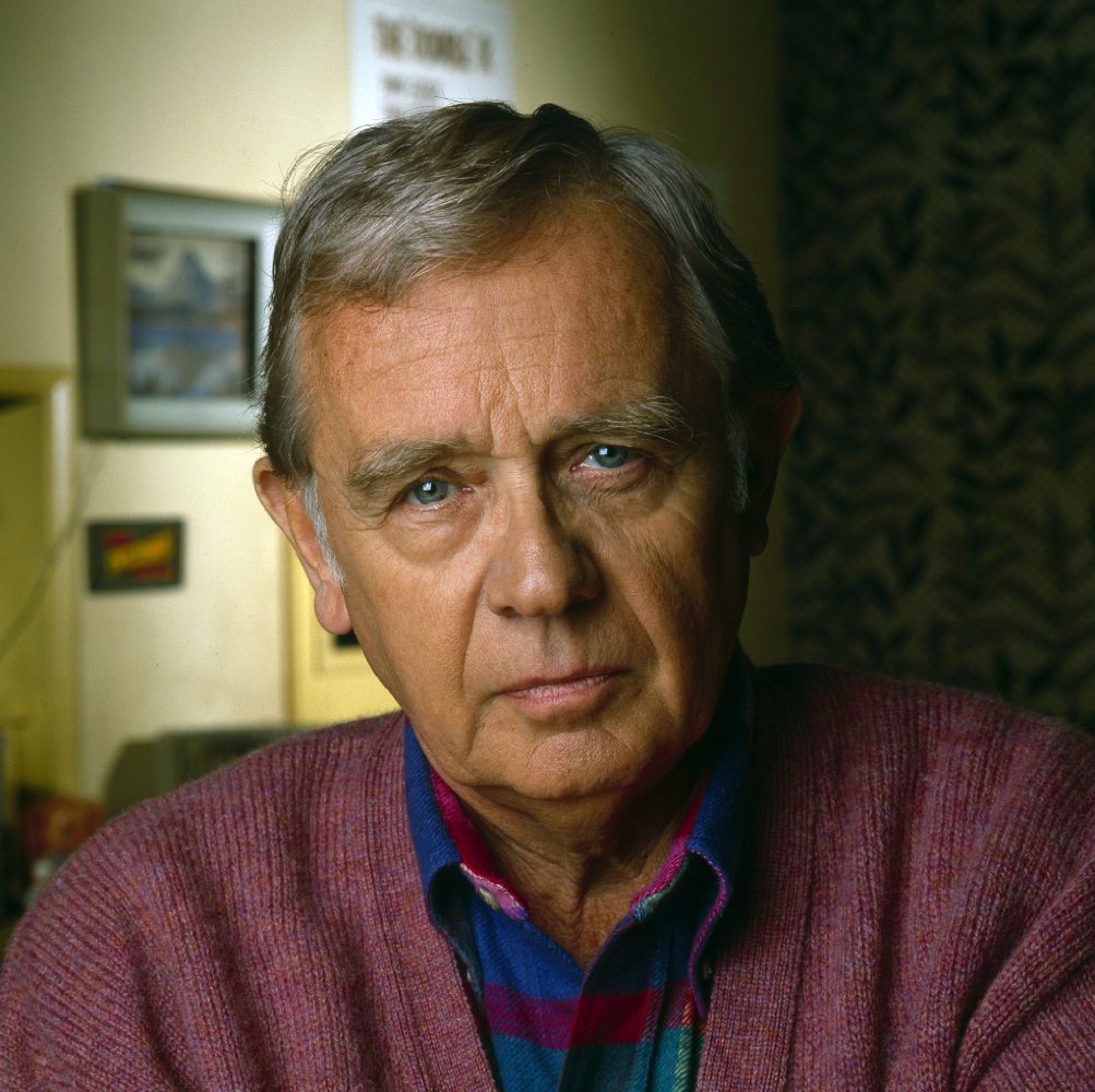 Warren Frost