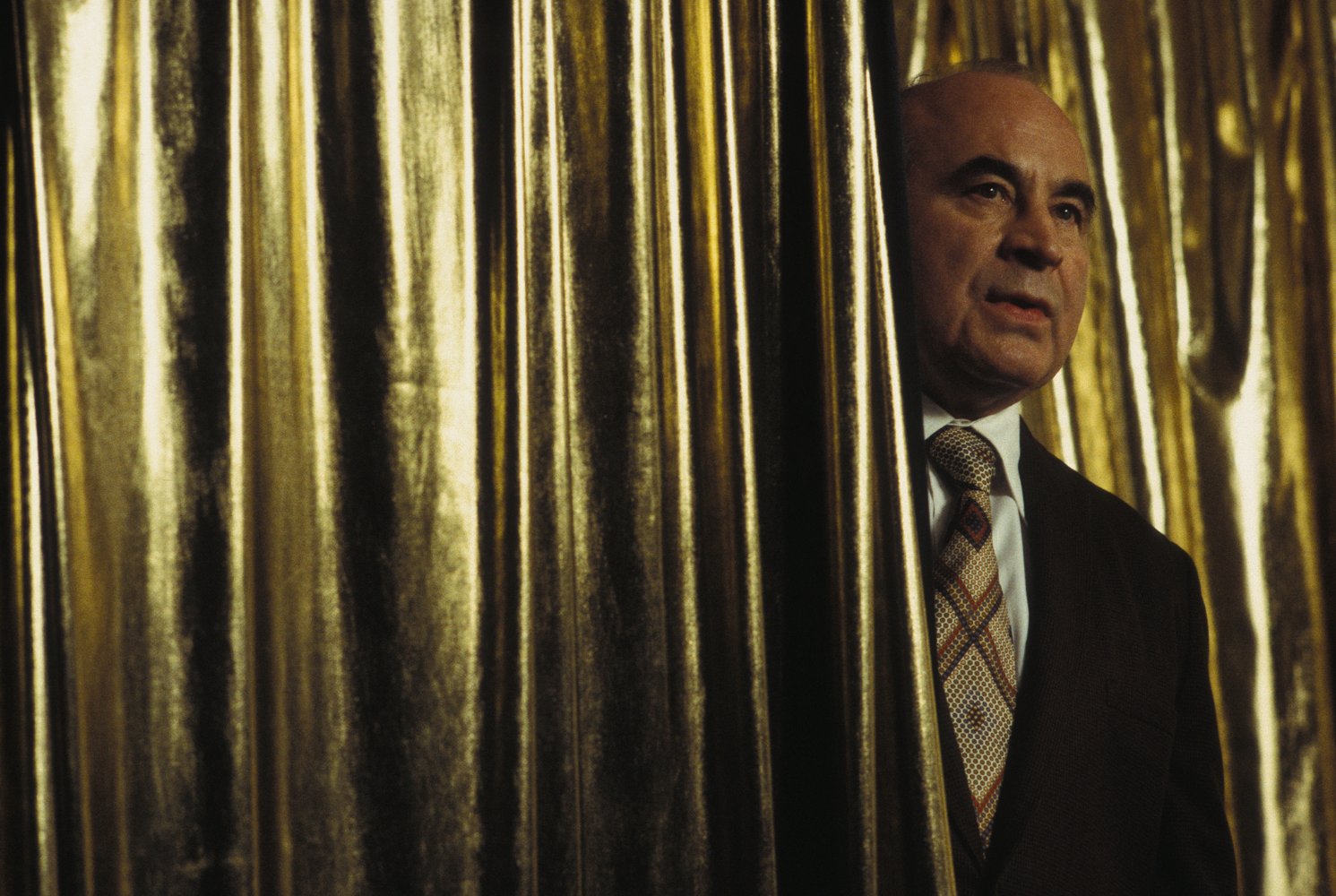 Bob Hoskins