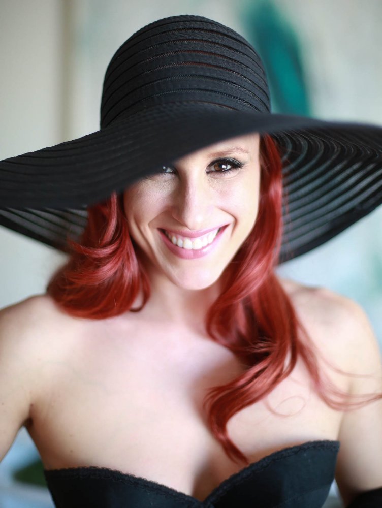 Leah Ficarola