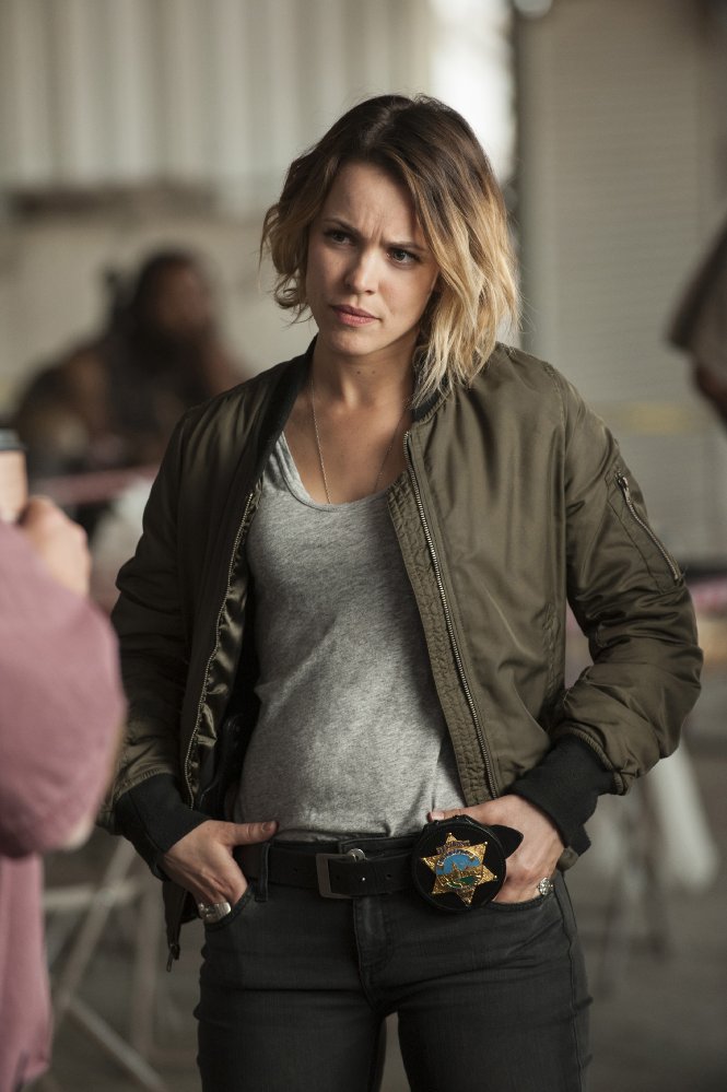 Detective Ani Bezzerides