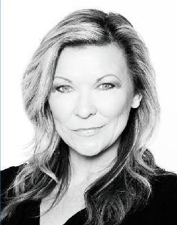 Claire King