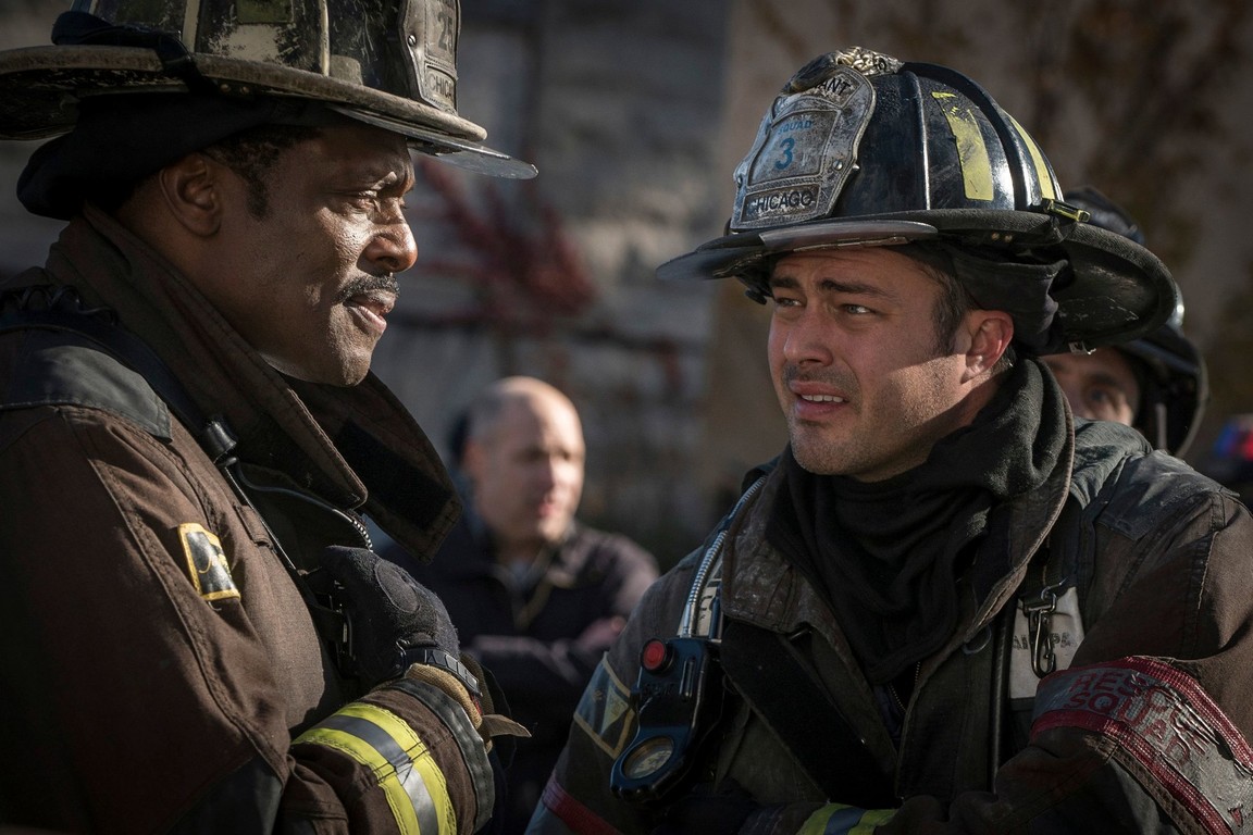 Watch Chicago Fire - Season 5 Episode 11: Who Lives and ...